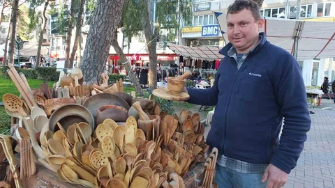 Burhaniye'de Zeytin Odunlarından Mutfak Gereçleri Üretimi