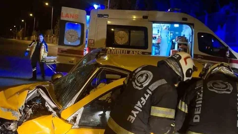 Denizli'de Taksi Kazası Meydana Geldi