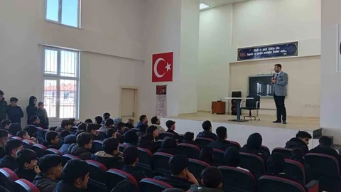 Kovancılar'da Ramazan Konferansı Düzenlendi