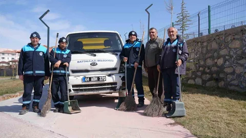 Battalgazi'de Derme Deresi Temizlendi