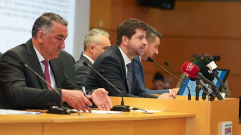 Tarsus'ta Belediye Meclisi Toplantısı Yapıldı