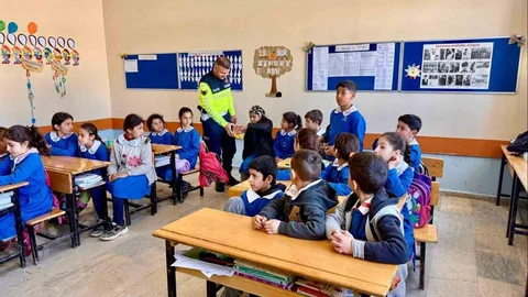 Muş'ta Öğrencilere Trafik Eğitimi Verildi