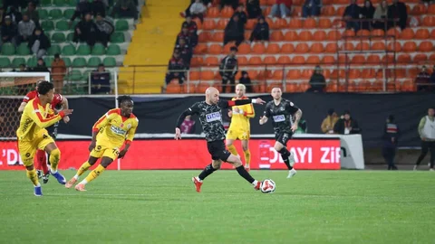 Galatasaray, Alanyaspor'u Yendi