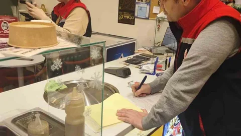 Efeler'de Gıda Denetimleri Devam Ediyor