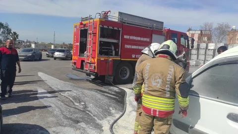 Arsuz'da Araç Yangını Meydana Geldi