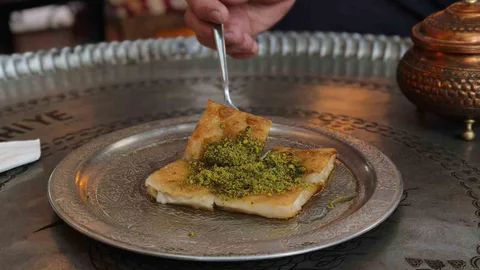 Mardin'de Kahiye Tatlısı Geleneği Yaşatılıyor