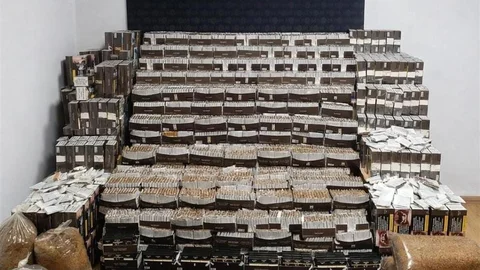 Sivas'ta On Binlerce Makaron Ele Geçirildi