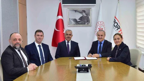 Oltu'da Yeni Spor Salonu İnşaatı Başladı