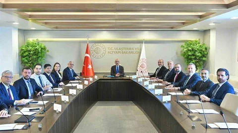 Adana'da Ulaşım Sorunları Gündemde