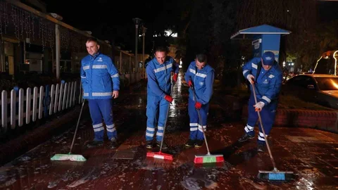 Aydın'da Gece Temizlik Çalışması