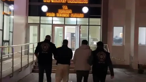 İzmir'de Silahlı Soygun Gerçekleşti