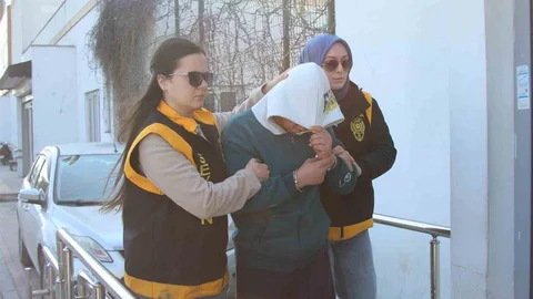 Adana'da Kadın Kocasını Bıçakladı