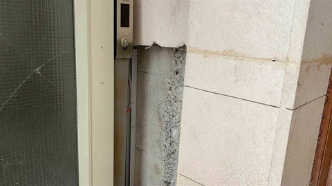 Adilcevaz'daki Camiye Saldırı Yapıldı