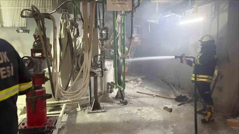 Bilecik'te Fabrika Patladı, 2 İşçi Yaralandı