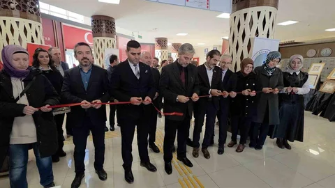 Kütahya'da Sanat Sergisi Açıldı