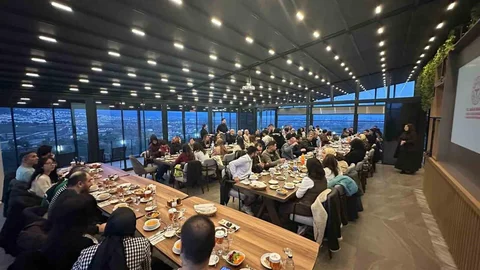 Hayat Kurtaranlar İftarda Buluştu