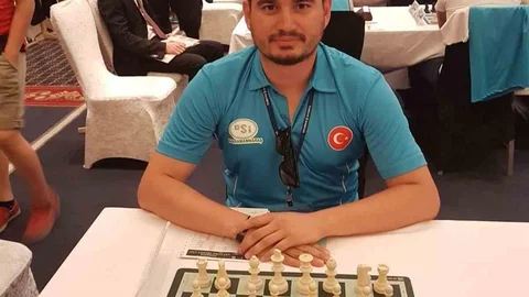 Cumhur Babaoğlu'na Satranç Görevi Verildi