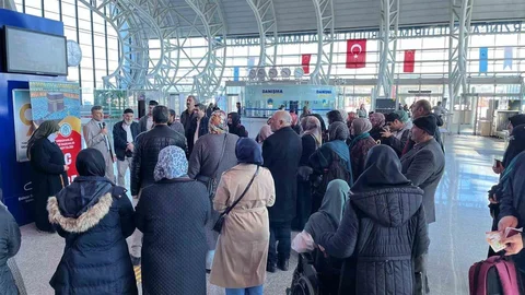 Erzincan'dan Umre Yolcuları Uğurlandı