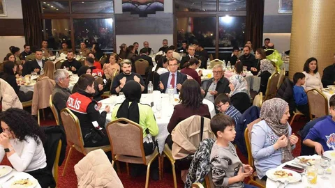 Salihli'de Şehit Aileleri ve Gazilerle İftar