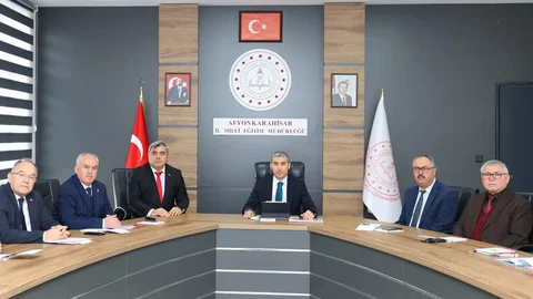 Afyonkarahisar'da Eğitim Toplantısı Yapıldı