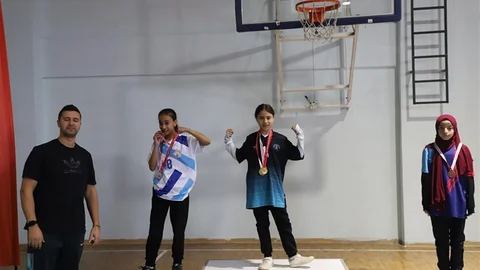 Kütahya'da Bilek Güreşi Müsabakaları Sonuçlandı