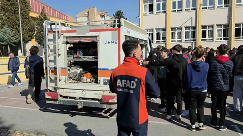 Edirne'de Deprem Tatbikatı Gerçekleştirildi