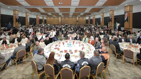 Esenyurt'ta İftar Programı Yapıldı