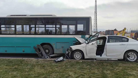 Kayseri'de Otomobil Kazası