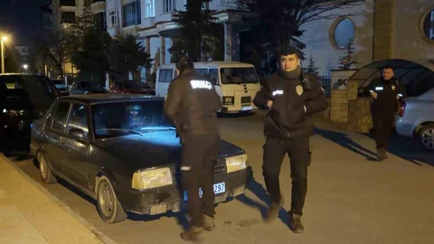 Aksaray'da Gece Yarısı Korna Krizi