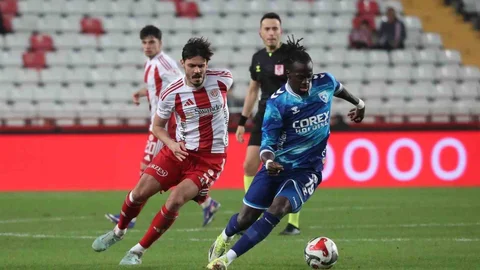 Antalya'da Ziraat Türkiye Kupası Maçı