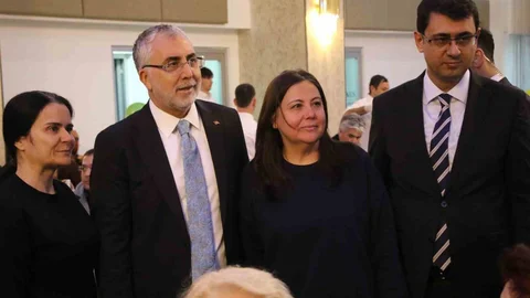 Bakan Işıkhan Uşak'ta Açıklamalarda Bulundu