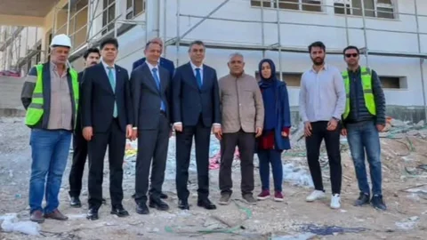 Vali Toros, Şeref Aydoğan İlk ve Ortaokulu İnşaatında İncelemelrde Bulundu
