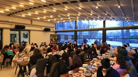 Erzincan'da Dünya Yetimler Günü İftarı