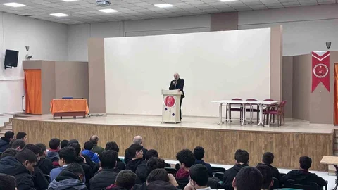Erzincan'da Ramazan Konferansı Düzenlendi