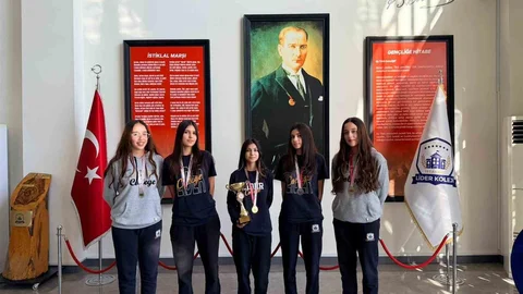 Adana'da Voleybol Başarısı