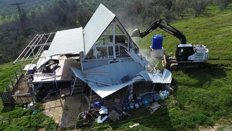 Bursa'da Tiny House Yıkımları Devam Ediyor