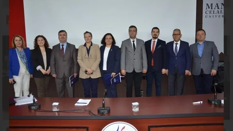 Yeni Ekonomide Vergilendirme Paneli Manisa'da