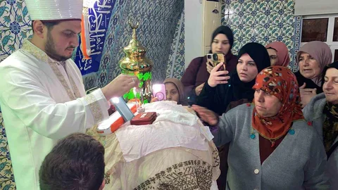 Şarköy'de Sakal-ı Şerif Ziyareti Yoğun İlgiyi Çekti