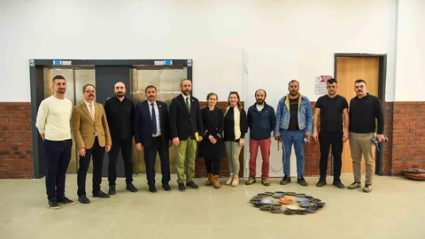 Bilecik'te Yemekhane Sanatla Buluştu