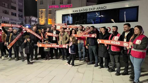 Kütahya'da Galatasaraylılardan Kan Bağışı