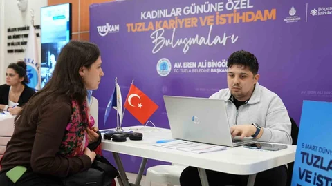 Tuzla'da Kadınlar Günü Etkinliği