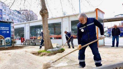 Gemlik'te Çarşı Meydanı Düzenlemesi