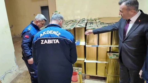 Mersin'de Sahte Zeytinyağı Operasyonu