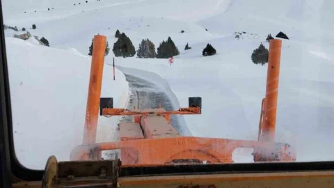 Tomarza ve Tufanbeyli Yolları Yeniden Açıldı