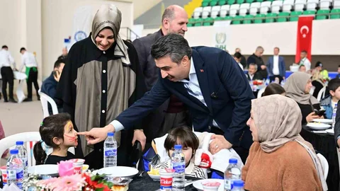 Yıldırım'da Yetimlere İftar Sofrası