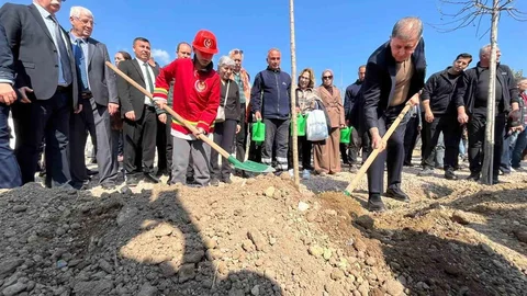 İzmir'de İtfaiye Korusu Açıldı