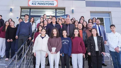 Umut Yılmaz Gençlerle İftar Yaptı