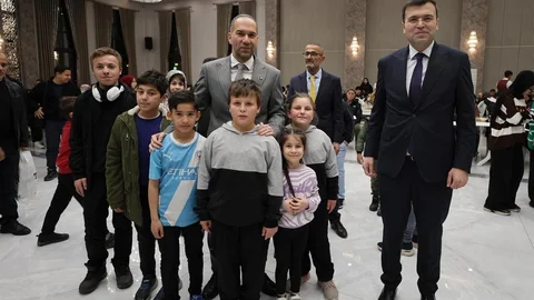 Niğde'de Yetim Çocuklar İçin İftar Programı