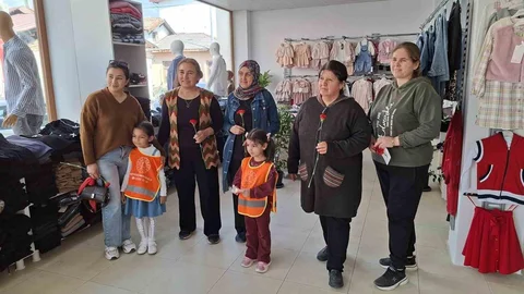 Köyceğiz'de Öğrencilerden Anlamlı Jest