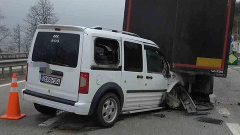 Giresun'da Tırla Çarpışan Araçta Yaralılar Var